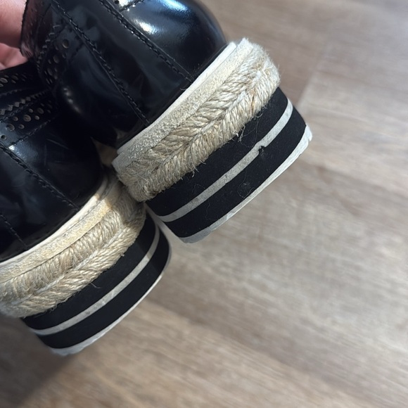 Prada Shoes - Picture 8 of 8